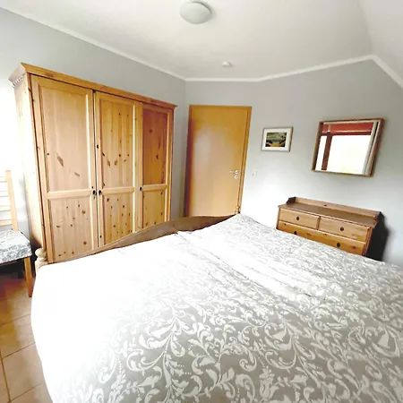 Apartment Darsser Weg 7 3 *