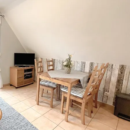 Apartment Darsser Weg 7 3 *